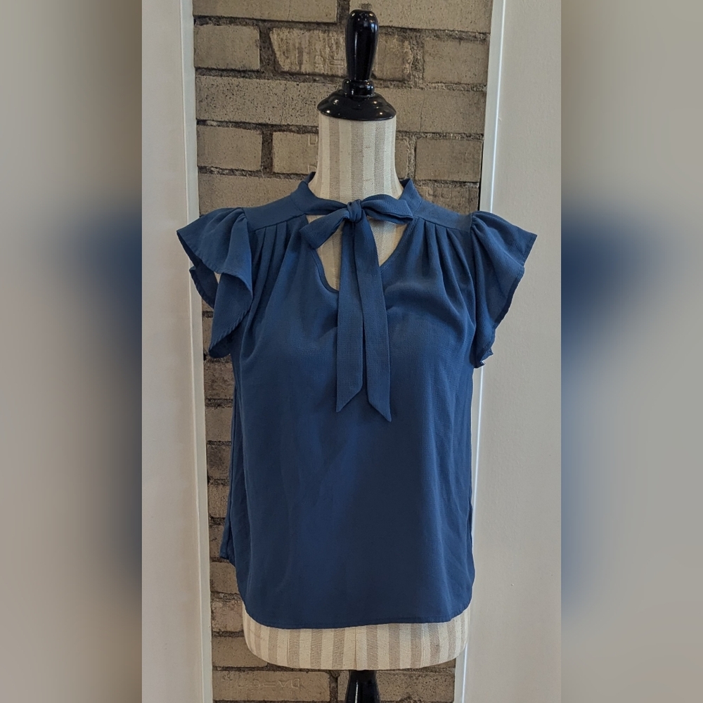 ACTIVE USA Women's Blue Top with Bow Detail